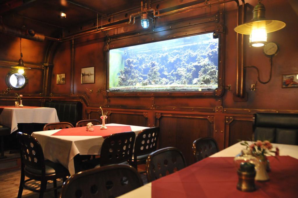 U-Nautic Restaurant & Pension Waren  Ngoại thất bức ảnh